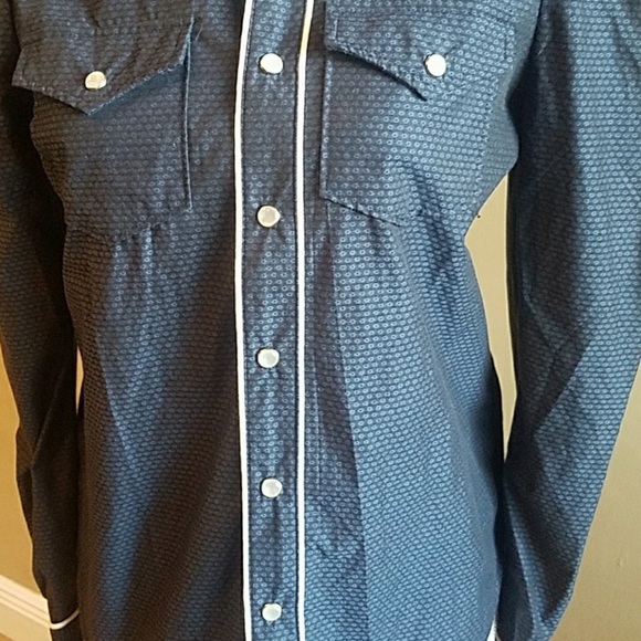 Greysn Puff Long Sleeve Size XS 👀 - Picture 3 of 8